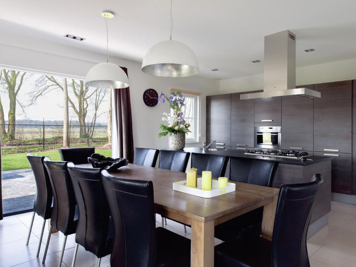 Spacious Home With A Fireplace At 3 Km From 발레나쏘 외부 사진